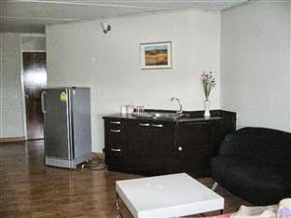 Impact Muang Thong Thani Service Condominium Pak Kret Buitenkant foto